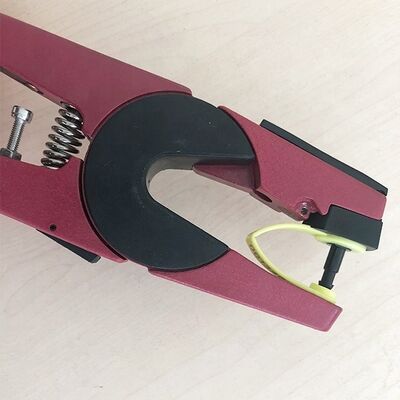 0.5 Aplicador universal de etiquetas auriculares para gado Plier utilizado para bovinos Bezerros Porcos Cabras Ovelhas Cordeiros e outros animais