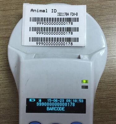 Leitor de mão RFID à prova d'água com tela OLED 128x32 USB para plástico Solução de longo alcance para animais de estimação e uso em fazendas e ranchos 125khz